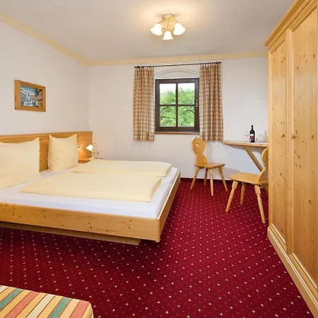 Hotel Reitlwirt Brixen im Thale Room photo